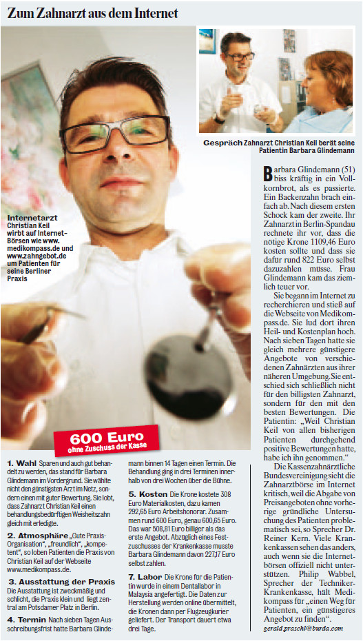 Zahnarzt erkl&auml;rt seiner Patientin die anstehende Behandlung, die g&uuml;nstiger als zuvor berechnet, ausfallen wird. 